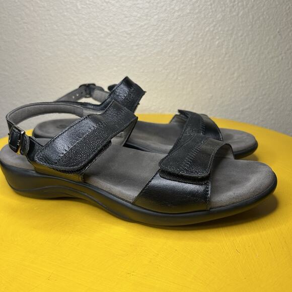 SAS Nudu Midnight Black Leather Tri Pad Comfort Slingback Strap Sandals Sz 9 M - Picture 1 of 16
